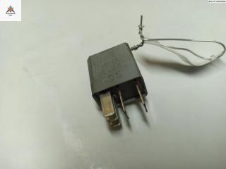 реле (прочие) Opel Astra H/Family [рестайлинг] 2005, 1.8 л., бензин, АКПП, серый, хетчбэк 5 дв., 13100504