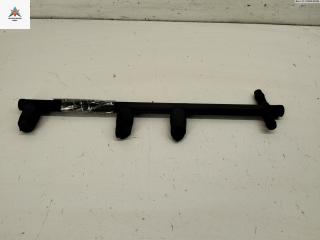 топливная рампа Volkswagen Golf 4 поколение 2001, 2.0 л., бензин, МКПП, серый, универсал, 06A133581A