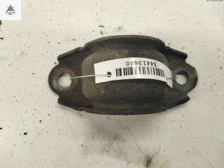 крепление стабилизатора / втулки стабилизатора Volkswagen Passat B5 [рестайлинг] 2001, 2.0 л., бензин, МКПП, серый, универсал, 4D0411336D