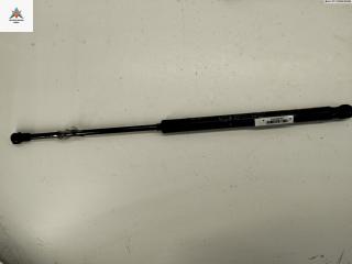 амортизатор крышки багажника (3-5 двери) Volkswagen Fox 2 поколение [рестайлинг] 2008, 1.2 л., бензин, МКПП, белый, хетчбэк 3 дв., 5Z6827550B