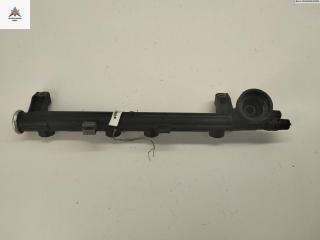 топливная рампа Volkswagen Passat B4 1995, 1.6 л., бензин, МКПП, синий, универсал, 037133317N