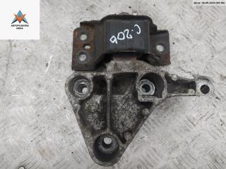 кронштейн двигателя Dacia (Renault) Sandero I 2009, 1.5 л., дизель, МКПП, красный, хетчбэк 5 дв.