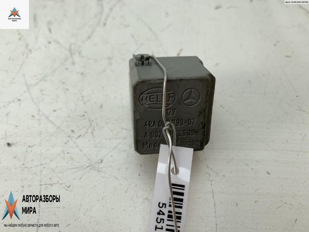 реле (прочие) Mercedes-Benz E-Класс W211/S211 2004, 2.7 л., дизель, АКПП, серый, универсал, 0025422619 - фото №1