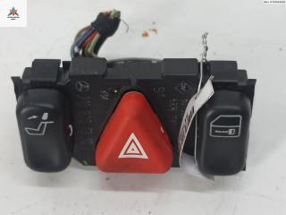 кнопка аварийной сигнализации Mercedes-Benz E-Класс W210/S210 1995, 2.3 л., бензин, АКПП, серый, седан, 2108208010