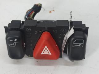 кнопка аварийной сигнализации Mercedes-Benz E-Класс W210/S210 1995, 2.3 л., бензин, АКПП, серый, седан, 2108208010