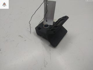 кронштейн радиатора Opel Astra J 2010, 1.7 л., дизель, МКПП, чёрный, хетчбэк 5 дв., 13250318