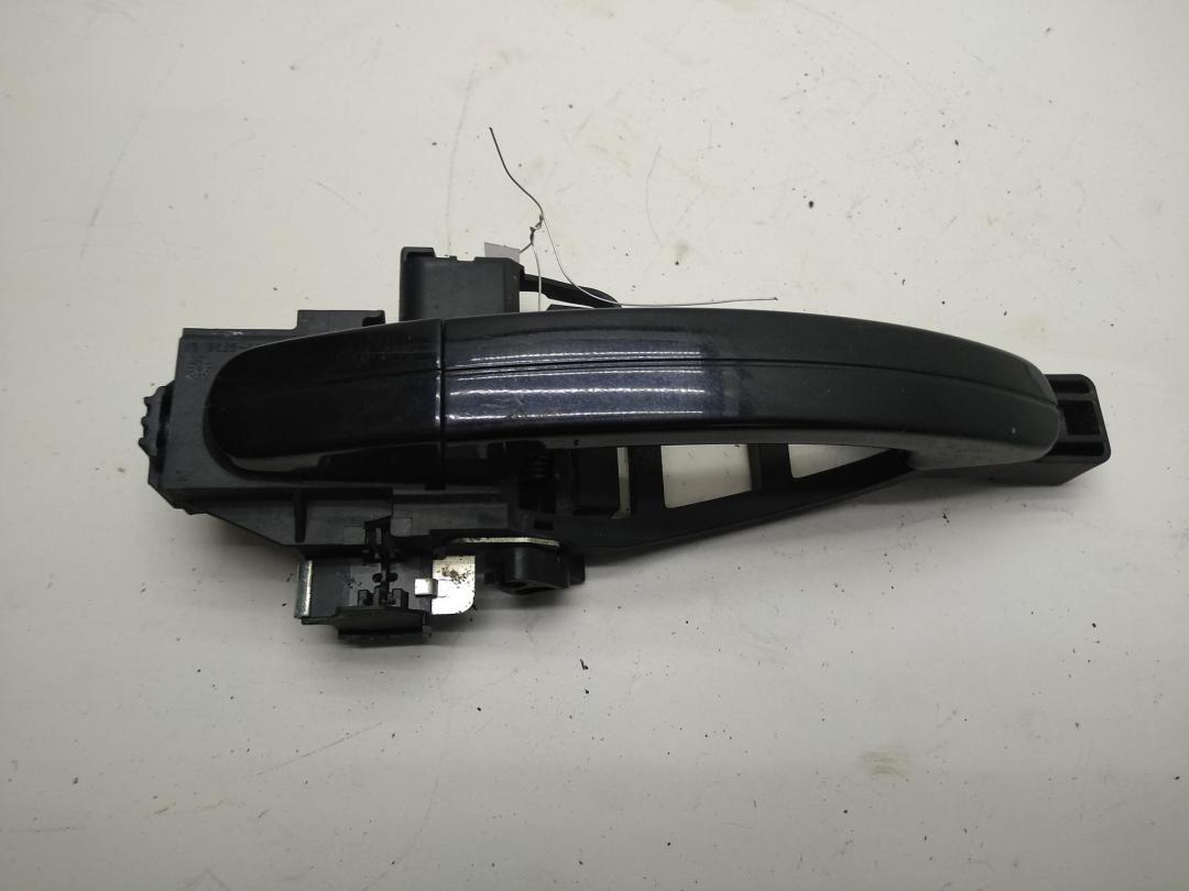 ручка наружная передняя левая Ford Focus 3 поколение 2012, 1.6 л., дизель, МКПП, чёрный, хетчбэк 5 дв., 1738727, AM51-U22404-CAXWAA - фото №1