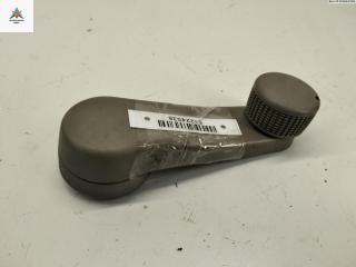 ручка стеклоподъемника Volkswagen Golf 3 поколение 1996, 1.6 л., бензин, МКПП, серый, хетчбэк 5 дв., 1H0837581C