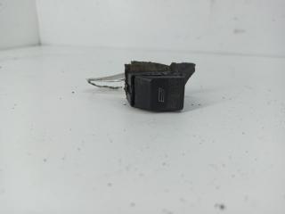 кнопка стеклоподъемника переднего левого Audi A4 B5 1996, 2.6 л., бензин, АКПП, зелёный, универсал, 4D0959855
