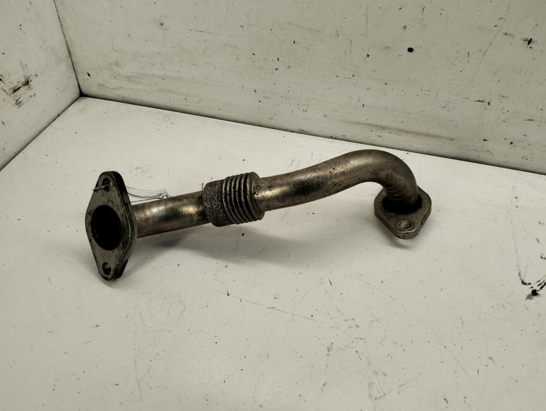 трубка системы рециркуляции EGR Volkswagen Bora 1 поколение 1999, 1.9 л., дизель, МКПП, зелёный, седан, 038131521J - фото №1