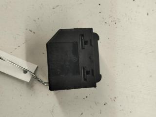 кнопка стеклоподъемника заднего правого Volkswagen Golf 4 поколение 1999, 2.0 л., бензин, МКПП, красный, универсал, 3B0959855B