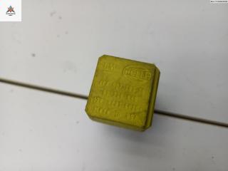 реле бензонасоса Opel Astra H/Family [рестайлинг] 2006, 1.9 л., дизель, МКПП, серый, универсал, 90226846