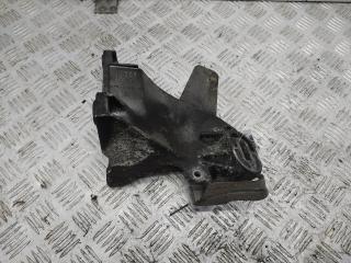кронштейн двигателя Audi A6 4A/C4 1996, 2.5 л., дизель, МКПП, зелёный, седан, 4A0199312