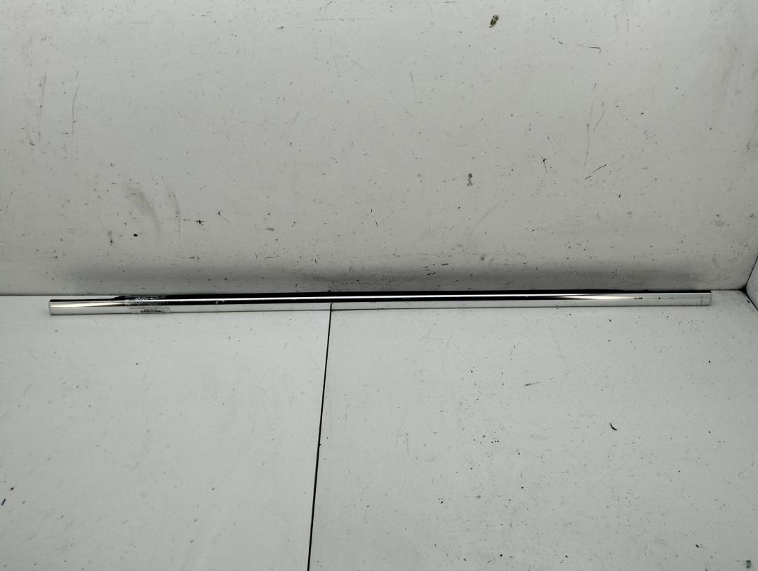 Молдинг стекла двери задней левой наружный Volkswagen Passat B6 2009, 1.4 л., бензин, МКПП, чёрный, универсал, 3C4839475E