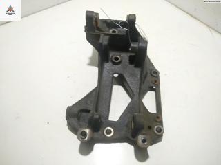 кронштейн генератора Peugeot 307 1 поколение 2003, 2.0 л., бензин, МКПП, чёрный, кабриолет, 9646769880