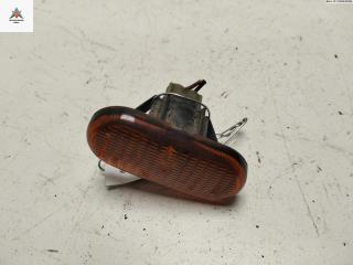 повторитель передний правый Renault Scenic 1 поколение [рестайлинг] 1999, 1.6 л., бензин, МКПП, зелёный, минивэн, 7700822136