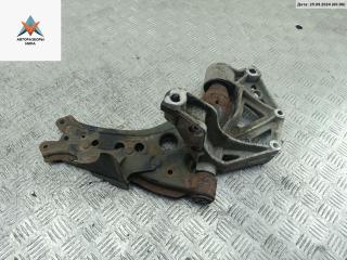 рычаг передний правый Skoda Fabia 1 поколение (6Y) [рестайлинг] 2005, 1.2 л., бензин, МКПП, чёрный, хетчбэк 5 дв., 6Q0199294D