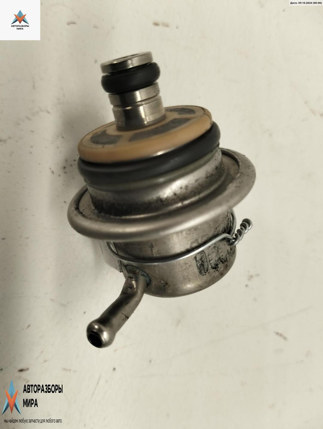 регулятор давления топлива Volkswagen Golf 4 поколение 2002, 1.4 л., бензин, МКПП, синий, хетчбэк 5 дв., 036133935AA - фото №1