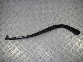 Щеткодержатель (поводок стеклоочистителя) передний BMW 3 E90/E91/E92/E93 2007, 2.0 л., дизель, МКПП, чёрный, универсал, 61617171641