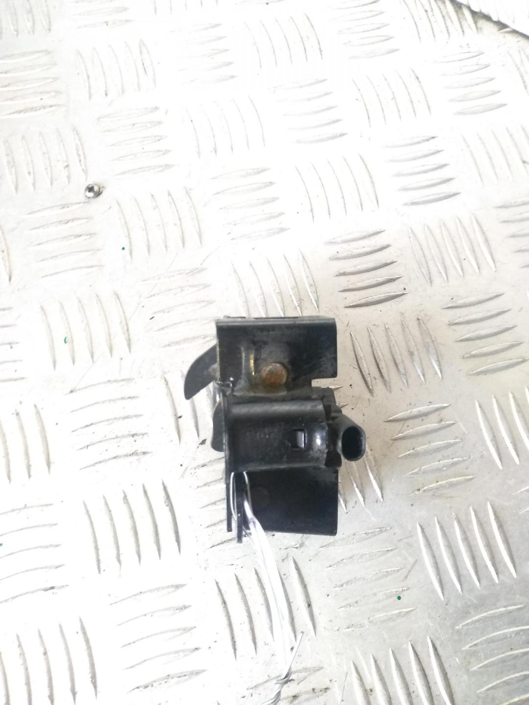 замок капота Mercedes-Benz R-Class W251 2006, 3.0 л., дизель, АКПП, чёрный, минивэн, 2198800160