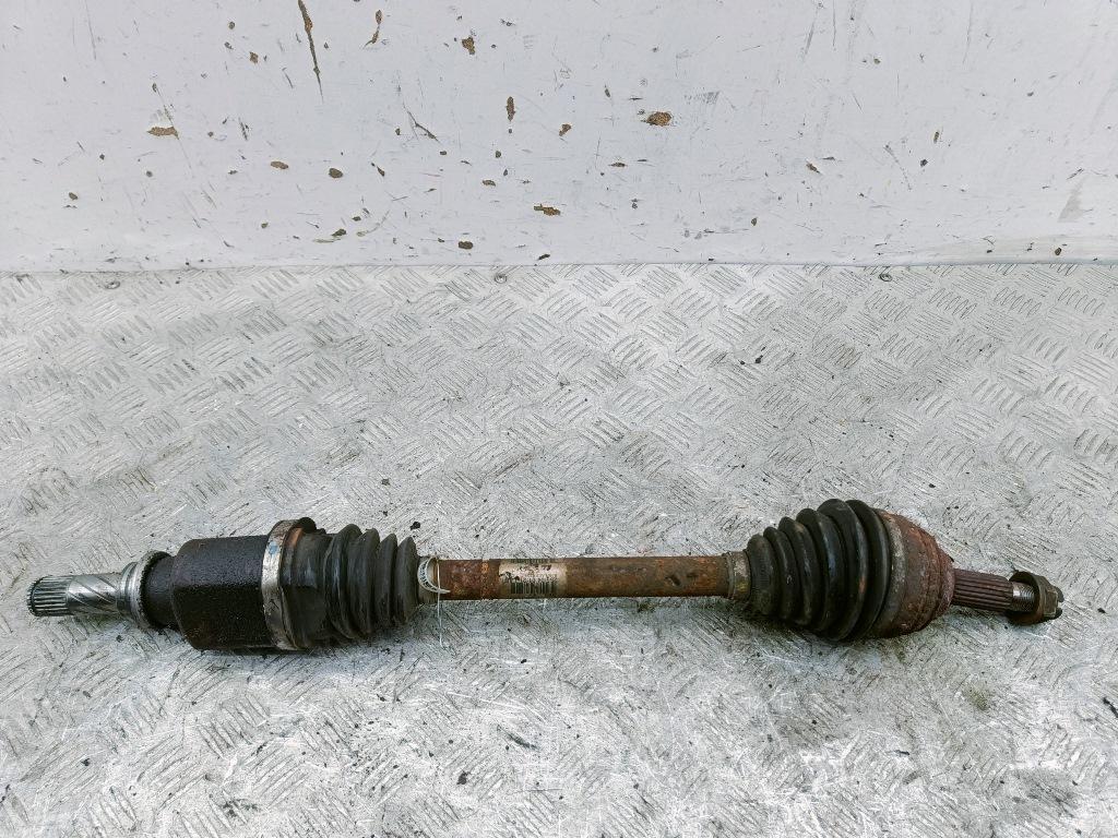 полуось передняя левая (приводной вал, ШРУС) Renault Megane II 2004, 1.6 л., бензин, МКПП, белый, хетчбэк 5 дв., 8200388506