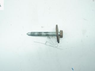 Болт крепления Ford Mondeo 3 поколение 2001, 2.0 л., бензин, МКПП, красный, хетчбэк 5 дв.