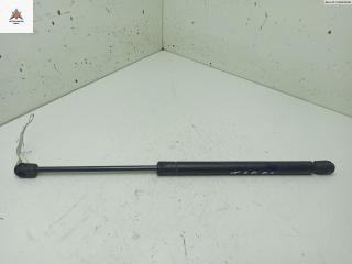 амортизатор крышки багажника (3-5 двери) Renault Megane 1 поколение 1998, 2.0 л., бензин, МКПП, серый, хетчбэк 5 дв., 7700828451