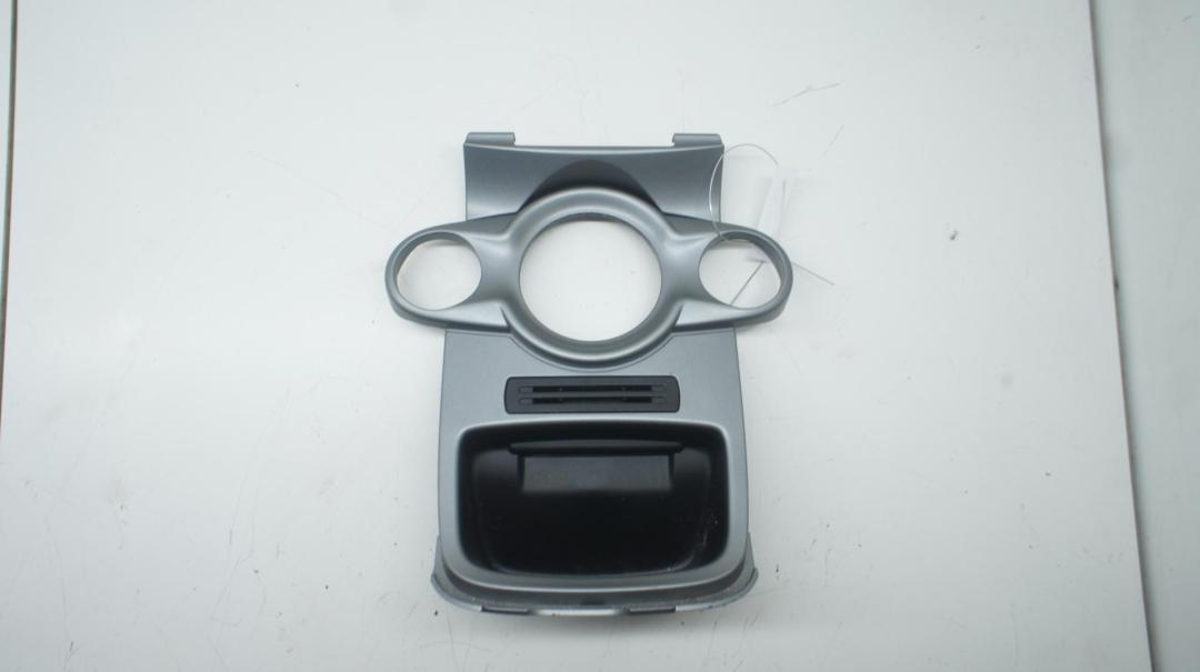прочая запчасть Ford Fiesta 2009, 1.6 л., дизель, МКПП, белый, хетчбэк 3 дв., 8A6118D422AFW