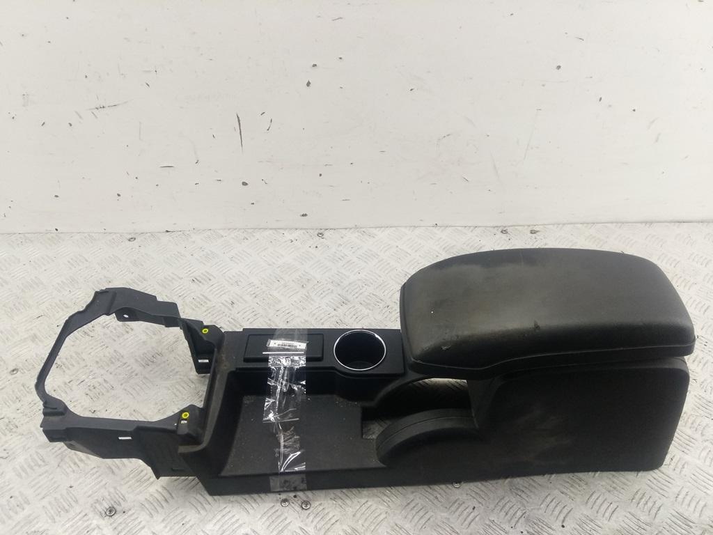 консоль салона (центральная часть) Ford Mondeo 3 поколение 2001, 2.0 л., бензин, МКПП, серый, универсал - фото №1