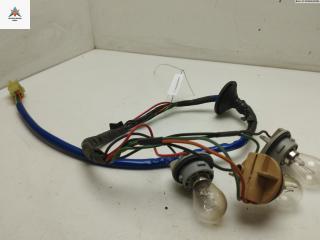 Патрон лампы фонаря Suzuki Baleno 1 поколение 1998, 1.3 л., бензин, МКПП, серый, седан