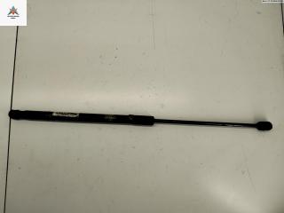 амортизатор крышки багажника (3-5 двери) Volkswagen Polo 5 поколение 2012, 1.2 л., дизель, МКПП, красный, хетчбэк 3 дв., 6R6827550A