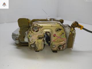 замок двери передней левой Nissan Primera P11 1996, 2.0 л., бензин, МКПП, красный, хетчбэк 5 дв.