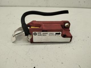 датчик AirBag Volkswagen Golf 4 поколение 1999, 1.6 л., бензин, МКПП, синий, хетчбэк 5 дв., 1J0909606D