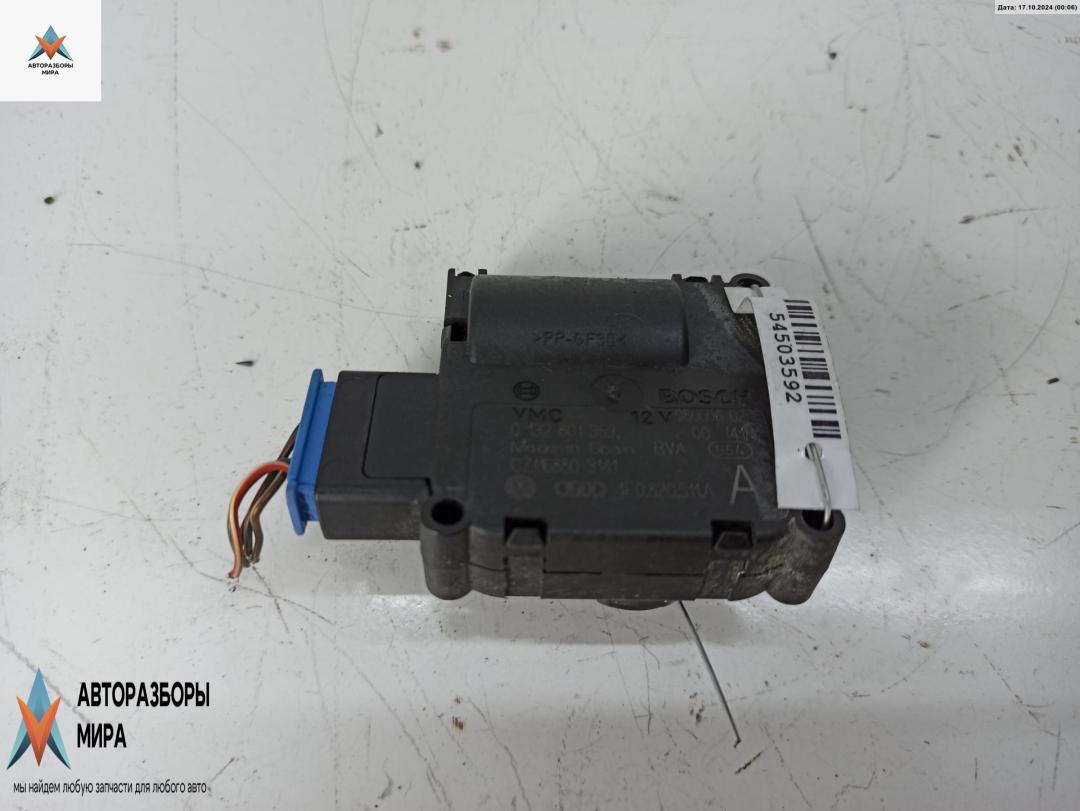 Заслонка печки/климат-контроля Audi A6 4F/C6 2006, 2.7 л., дизель, АКПП, чёрный, универсал, 4F0820511A - фото №1