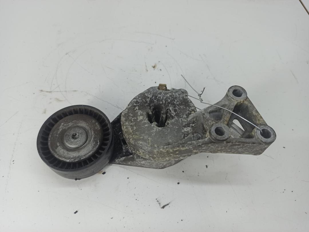 механизм натяжения ремня, цепи Audi A3 8L 1998, 1.6 л., бензин, МКПП, серый, хетчбэк 3 дв., 06A903315D - фото №1