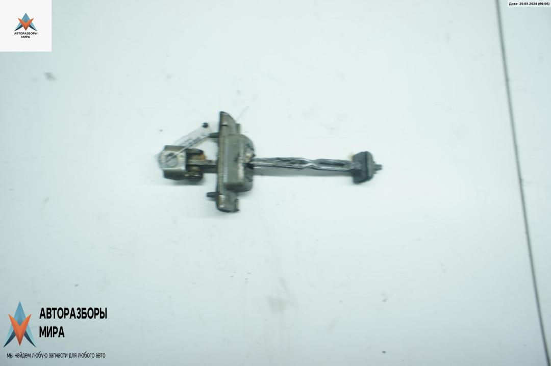 ограничитель открывания двери Ford Focus 1 поколение 1999, универсал - фото №1