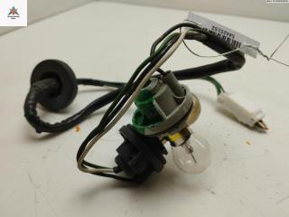 Патрон лампы фонаря Mazda 626 GE [рестайлинг] 1995, 1.8 л., бензин, МКПП, синий, хетчбэк 5 дв.