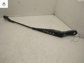 Щеткодержатель (поводок стеклоочистителя) передний Renault Twingo 2 поколение 2008, 1.2 л., бензин, МКПП, синий, хетчбэк 3 дв., 8200725624