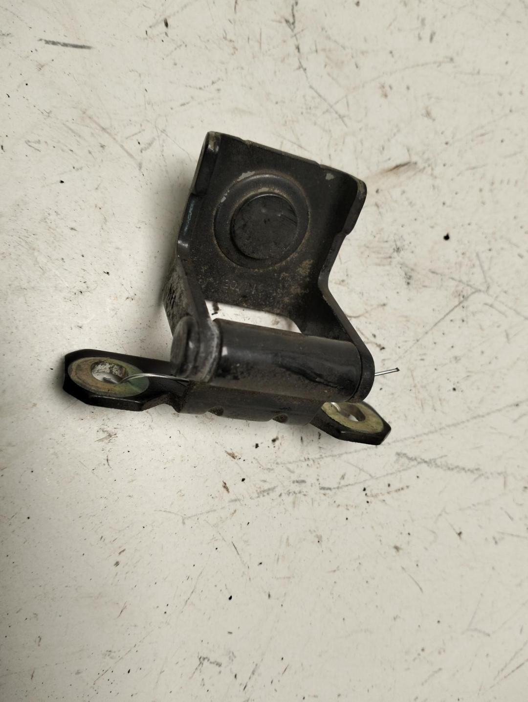 петля крышки багажника Renault Megane II 2005, чёрный, универсал, 1282678