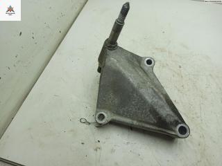 кронштейн КПП Renault Scenic 1 поколение [рестайлинг] 2002, 1.4 л., бензин, МКПП, серый, минивэн, 8200205568