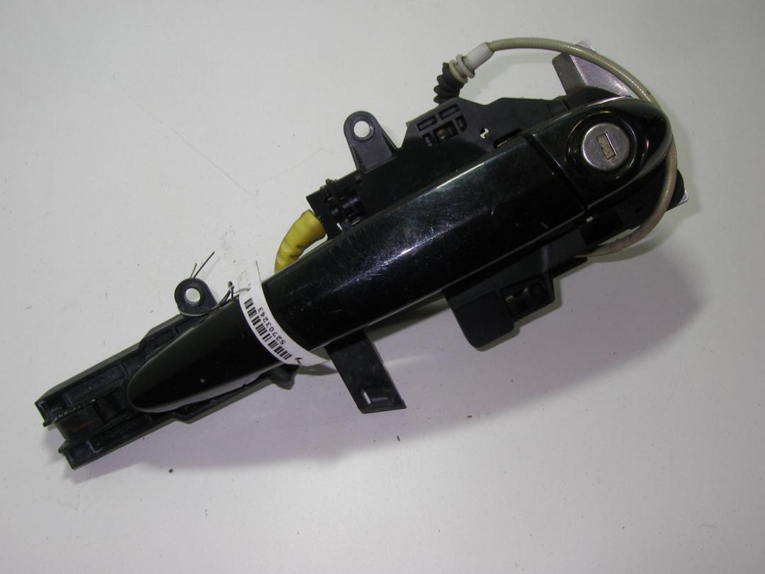 ручка наружная передняя правая BMW 1 E81/E87 2005, 1.6 л., бензин, МКПП, чёрный, хетчбэк 5 дв.