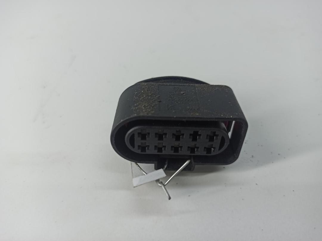 разъем (фишка) проводки Audi A6 C5 2000, 2.5 л., дизель, МКПП, синий, универсал, 1J0973735