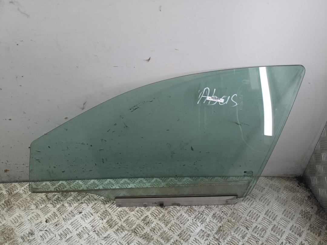 стекло двери передней левой Opel Astra H 2004, 2.0 л., бензин, МКПП, красный, универсал, 93183266