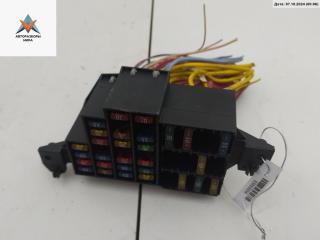 блок предохранителей Renault Clio 2 поколение [2-й рестайлинг] 2003, 1.5 л., дизель, МКПП, чёрный, хетчбэк 3 дв.
