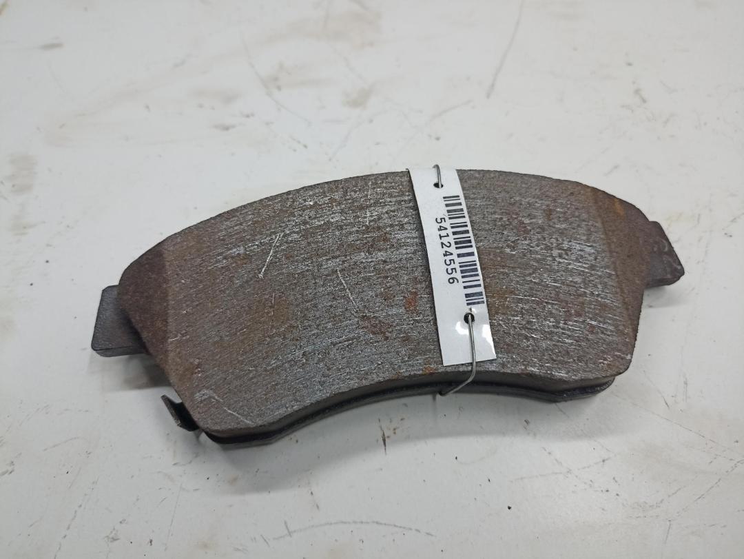 Колодки тормозные передние Opel Antara 1 поколение 2008, 2.0 л., дизель, АКПП, серый, внедорожник 5 дв. - фото №1