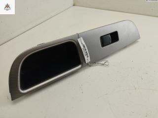 кнопка стеклоподъемника заднего правого Nissan Tiida C11 [рестайлинг] 2010, 1.6 л., бензин, МКПП, красный, хетчбэк 5 дв., 82960EL11A