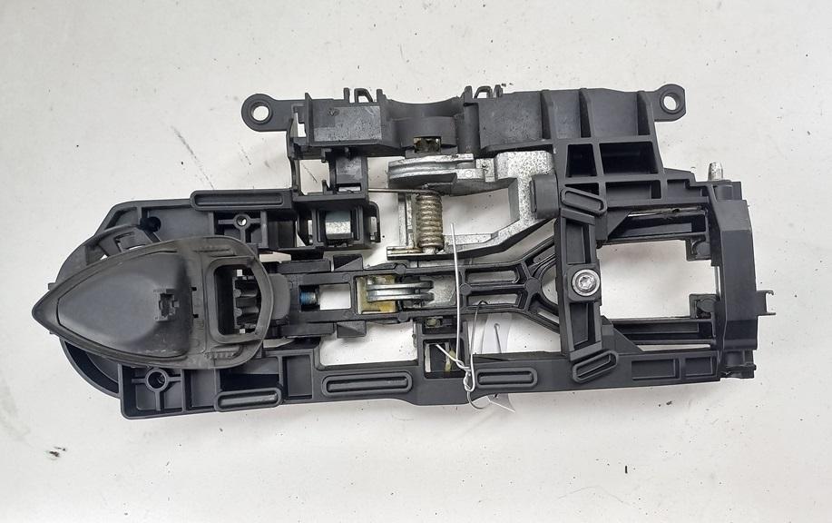 Корпус (держатель) ручки двери задней левой BMW 5 серия F07/F10/F11 2012, 2.0 л., дизель, АКПП, белый, универсал, 3717564909 - фото №1