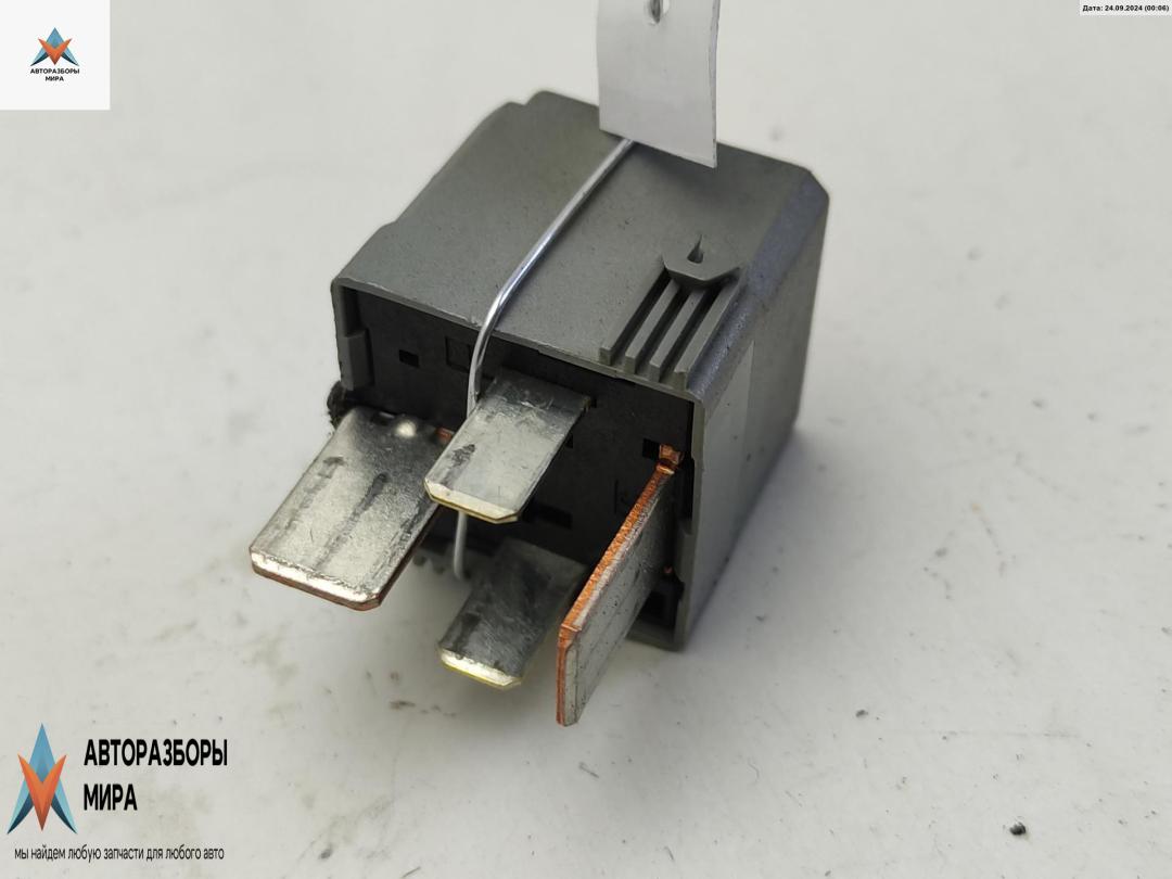 реле (прочие) Mercedes-Benz E-Класс W211/S211 2004, 2.7 л., дизель, АКПП, серый, универсал, 0025422619 - фото №1