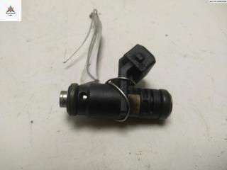 форсунка Renault Clio 3 поколение [рестайлинг] 2011, 1.2 л., бензин, МКПП, синий, универсал, 8200885287