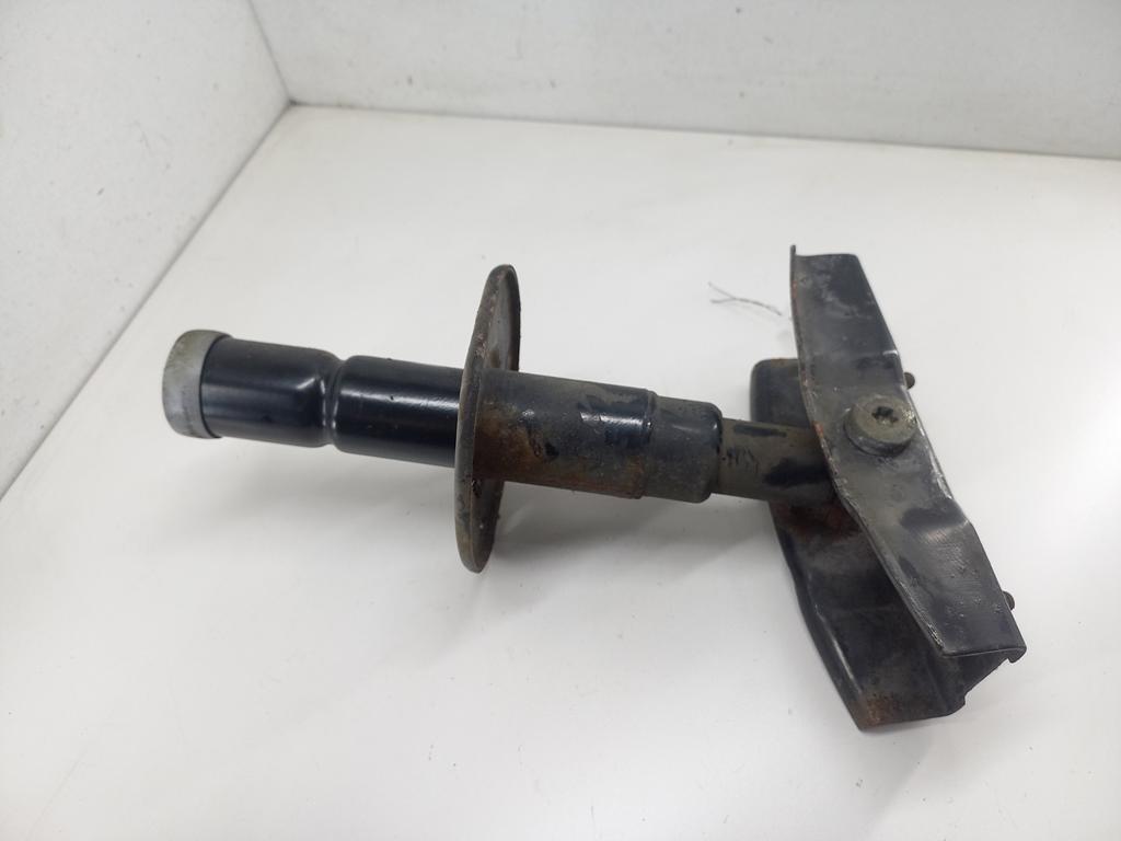 кронштейн переднего бампера BMW 3 E36 1997, 1.9 л., бензин, МКПП, красный, хетчбэк 3 дв., 8119257